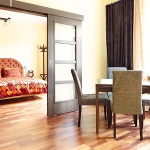 Lovely Funky Flat Near Royal Park Apartament Warszawa